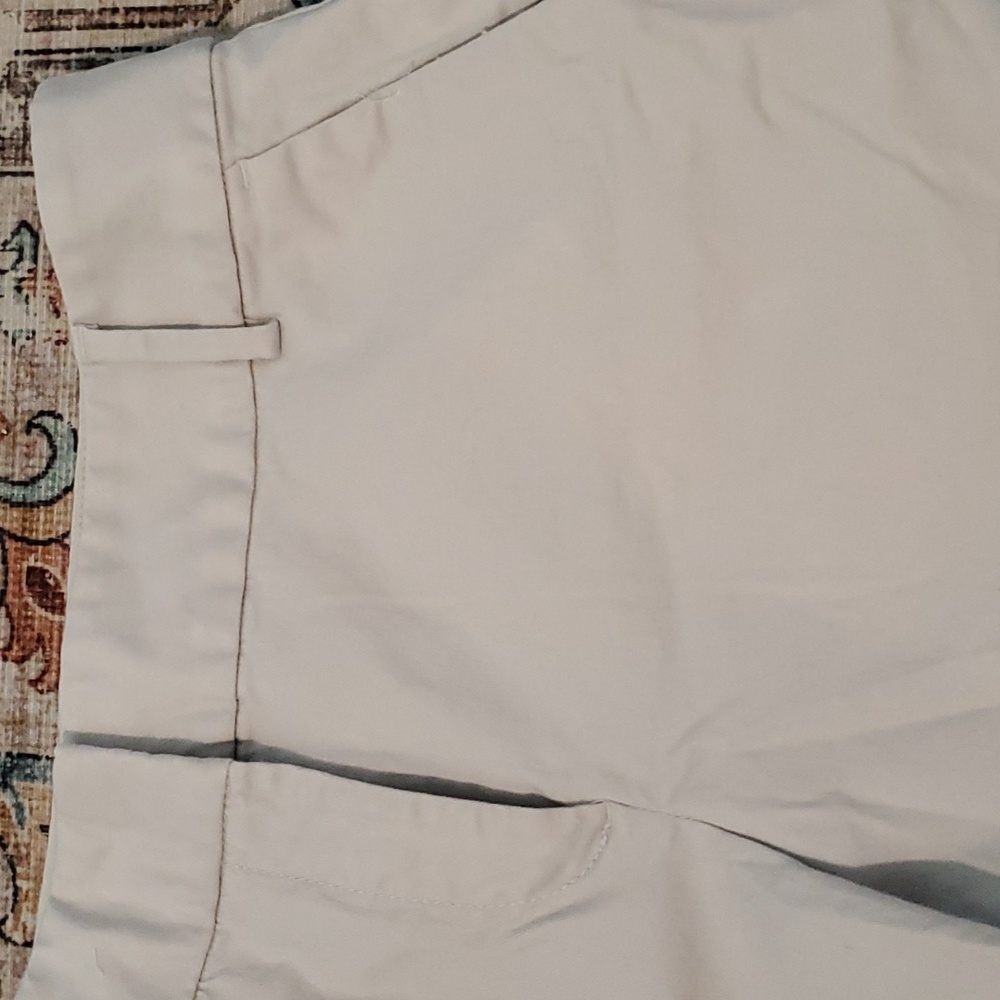 LOFT SHORTS - Picture 2 of 7
